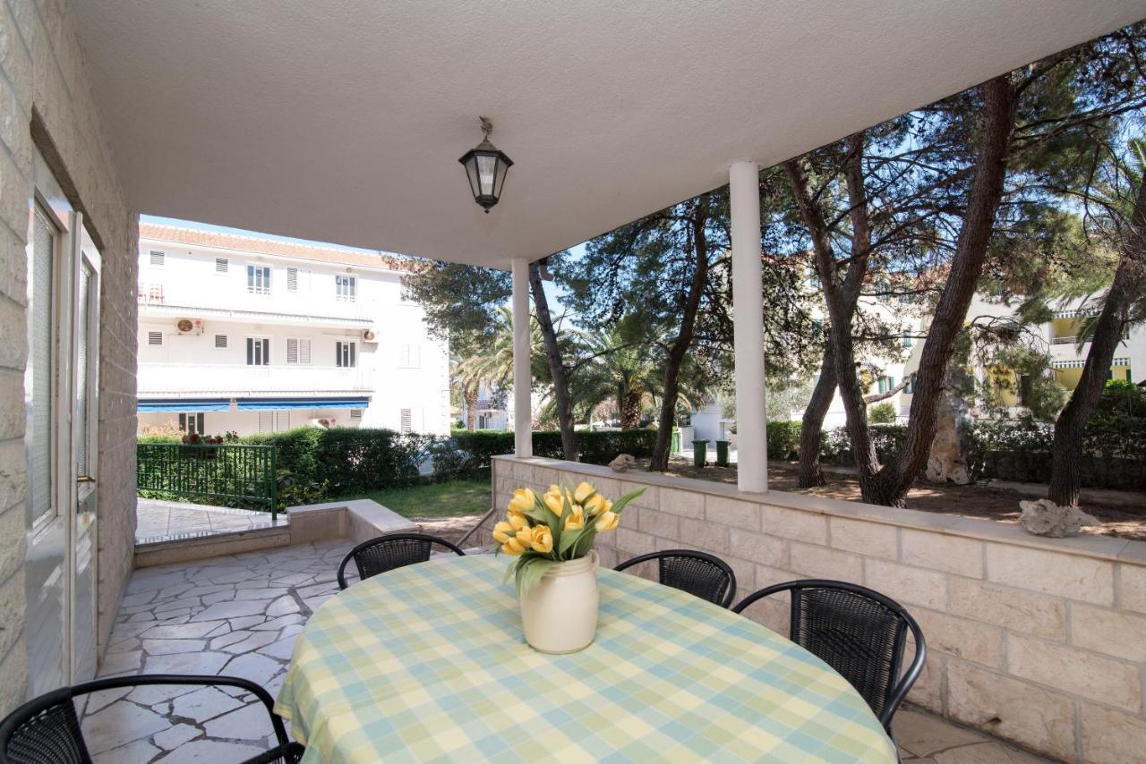 Apartments Pinija Supetar Εξωτερικό φωτογραφία