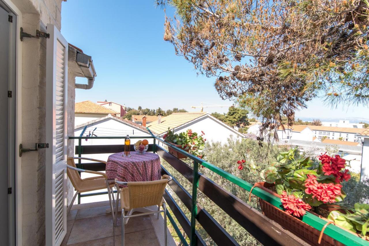 Apartments Pinija Supetar Εξωτερικό φωτογραφία
