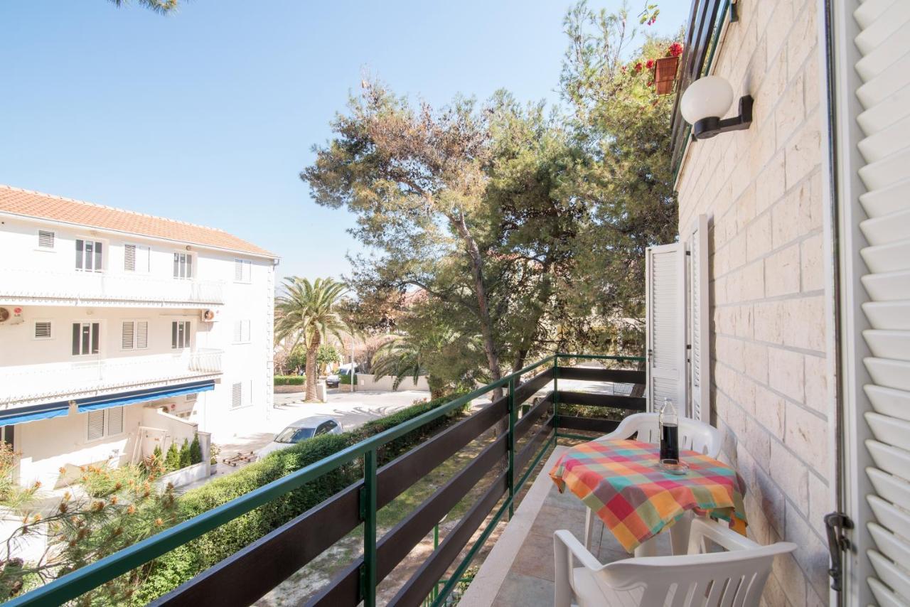 Apartments Pinija Supetar Εξωτερικό φωτογραφία